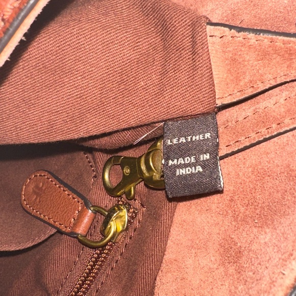 FRYE Leather Side Pocket Hobo Bag in Cognac, Like New! Gorgeous! - Picture 14 of 16